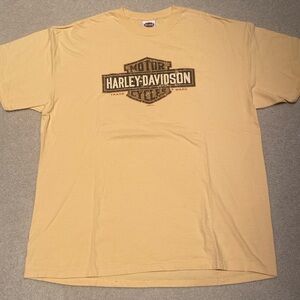 Mens Harley Davidson short sleeve t-shirt.
